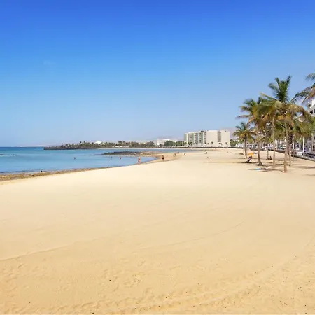 Lanzahost Lava Xxi Arrecife (Lanzarote)